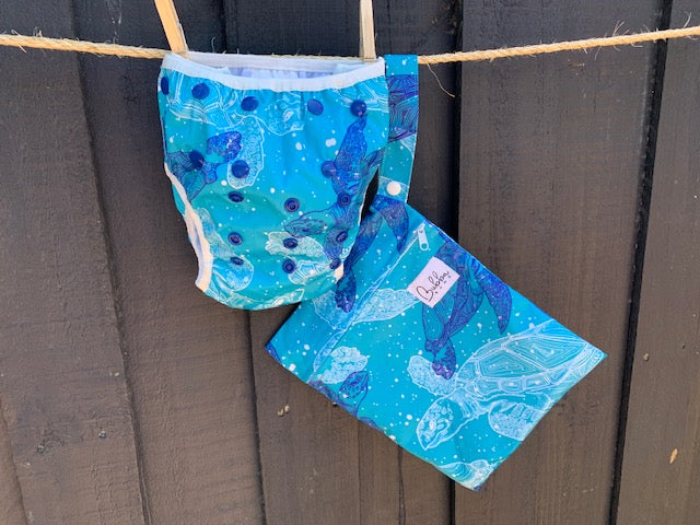 Turtles Swim Nappy and Wet Bag Set